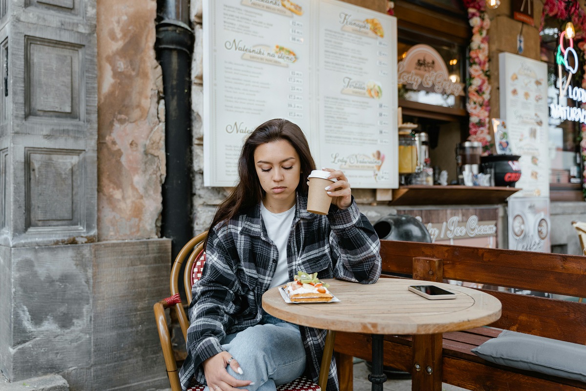 Understanding Food Anxiety: Causes, Examples, and Effective Solutions